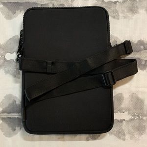 Dagne Dover Laptop Sleeve